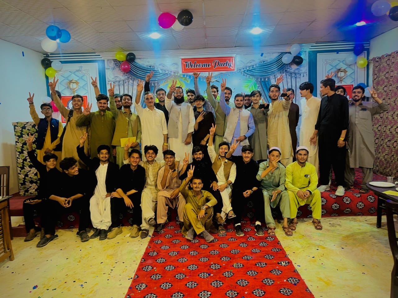 College Welcome Party Image 2